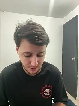 Snapshot of RicoValen chatting on 02-16-26, 01:57 RicoValen online show from 02-16-26, 01:57