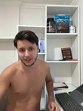 Snapshot of RicoValen chatting on 02-20-26, 01:13 RicoValen online show from 02-20-26, 01:13