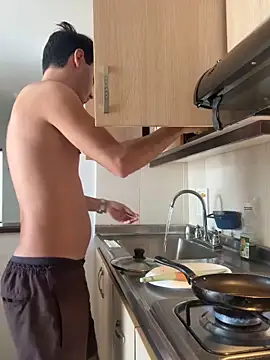 Snapshot of RicoValen chatting on 03-14-26, 08:25 RicoValen online show from 03-14-26, 08:25