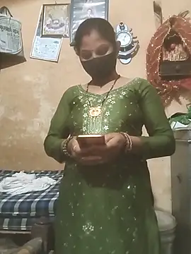 Snapshot of Pooja_bhabhi00 chatting on 11-27-25, 11:34 Pooja bhabhi00 online show from 11-27-25, 11:34