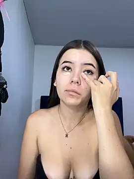 Alice Kitsu online show from 11-27-25, 10:06