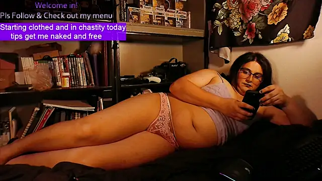 Snapshot of Pup_Cup69 chatting on 11-29-25, 01:30 Pup Cup69 online show from 11-29-25, 01:30