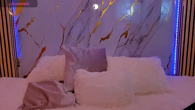 Dakota ferreti  online show from 04-28-26, 08:47