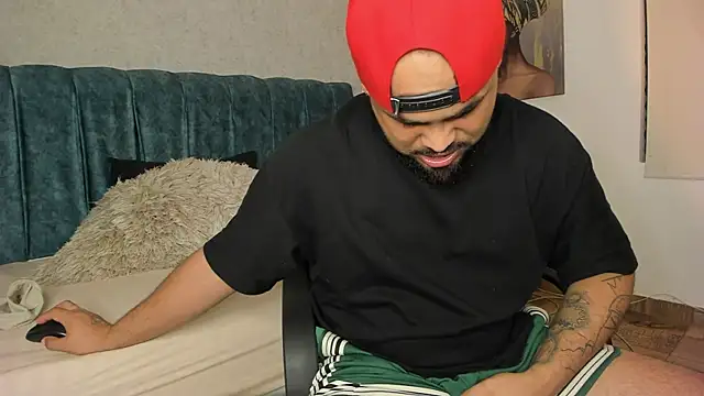 Snapshot of Harrishairy chatting on 02-26-26, 06:45 Harrishairy online show from 02-26-26, 06:45