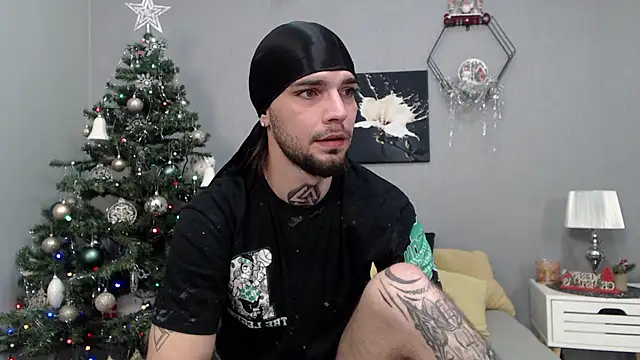 Snapshot of KaneHunter chatting on 12-18-25, 08:04 KaneHunter online show from 12-18-25, 08:04