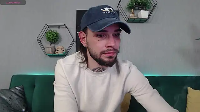 Snapshot of KaneHunter chatting on 02-27-26, 08:42 KaneHunter online show from 02-27-26, 08:42