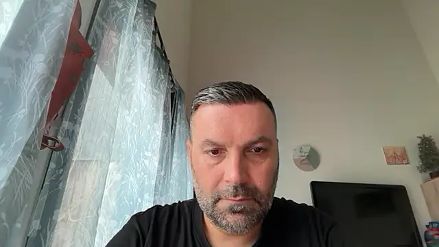 Snapshot of coolsmith81 chatting on 06-05-26, 07:25 coolsmith81 online show from 06-05-26, 07:25