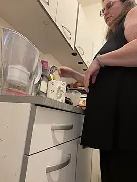 bea french curvy online show from 01-16-26, 07:34