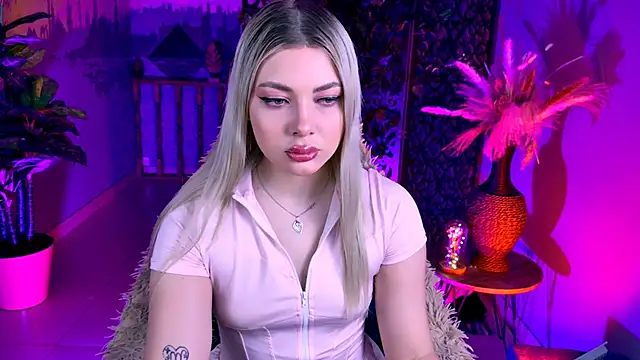 HyileyClark online show from 05-30-26, 05:15