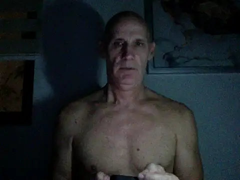 Snapshot of Elosoo chatting on 12-18-25, 09:48 Elosoo online show from 12-18-25, 09:48