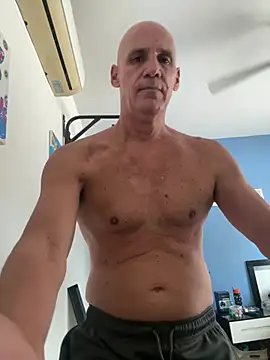 Snapshot of Elosoo chatting on 01-09-26, 01:14 Elosoo online show from 01-09-26, 01:14