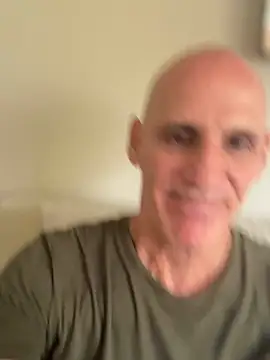 Snapshot of Elosoo chatting on 03-10-26, 02:11 Elosoo online show from 03-10-26, 02:11