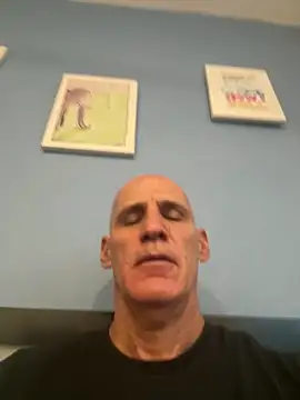 Snapshot of Elosoo chatting on 03-13-26, 12:01 Elosoo online show from 03-13-26, 12:01