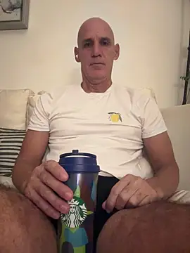 Snapshot of Elosoo chatting on 03-15-26, 09:37 Elosoo online show from 03-15-26, 09:37