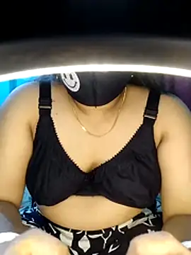 priya2098 online show from 06-23-26, 05:33