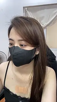 Snapshot of Lunamoon68 chatting on 04-12-26, 05:45 Lunamoon68 online show from 04-12-26, 05:45