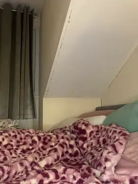 Snapshot of Pixie_Dust_69 chatting on 02-16-26, 10:17 Pixie Dust 69 online show from 02-16-26, 10:17