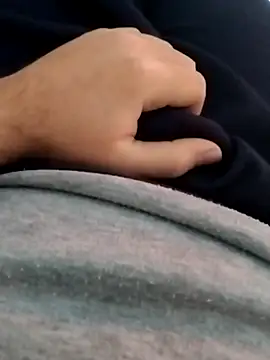 erdestruttor18 online show from 11-29-25, 08:28