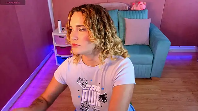 Snapshot of AdharaWo chatting on 01-14-26, 02:44 AdharaWo online show from 01-14-26, 02:44