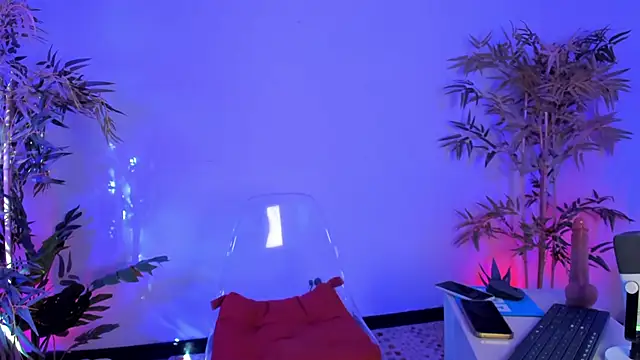 Snapshot of itsmroom_ chatting on 01-08-26, 01:13 itsmroom online show from 01-08-26, 01:13