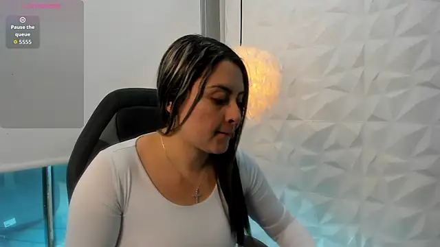 AuraDoll  online show from 12-04-25, 12:36