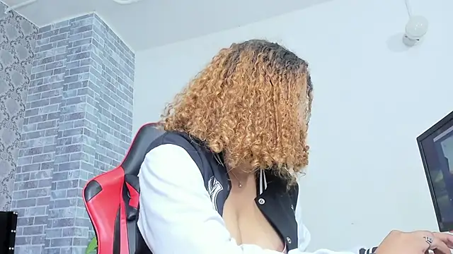 Crystal bunn online show from 11-27-25, 08:44