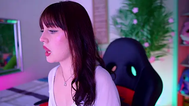 Snapshot of dakotaa_01 chatting on 12-03-25, 04:38 dakotaa 01 online show from 12-03-25, 04:38