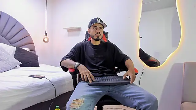 MatthewCullen online show from 02-25-26, 04:33