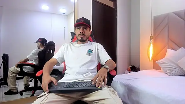 MatthewCullen online show from 04-13-26, 07:52