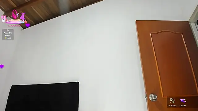 NahomiiAcosta online show from 12-02-25, 01:33