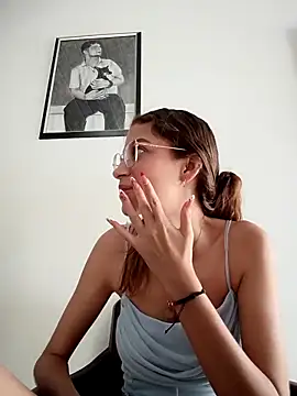 Vanneskk online show from 12-17-25, 07:31