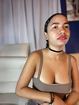 Snapshot of ZoeyFierce chatting on 12-20-25, 01:51 ZoeyFierce online show from 12-20-25, 01:51