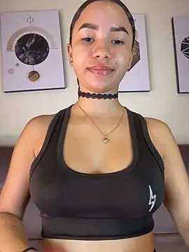 Snapshot of ZoeyFierce chatting on 02-19-26, 01:07 ZoeyFierce online show from 02-19-26, 01:07