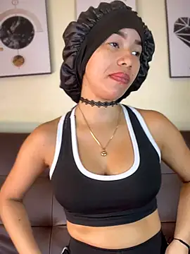 Snapshot of ZoeyFierce chatting on 02-26-26, 12:48 ZoeyFierce online show from 02-26-26, 12:48