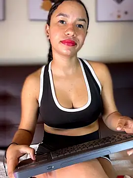 ZoeyFierce online show from 07-10-26, 07:38
