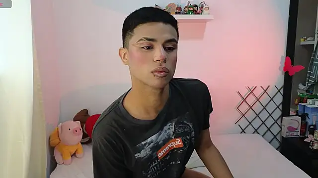 Snapshot of im_crissangel chatting on 12-01-25, 06:13 im crissangel online show from 12-01-25, 06:13