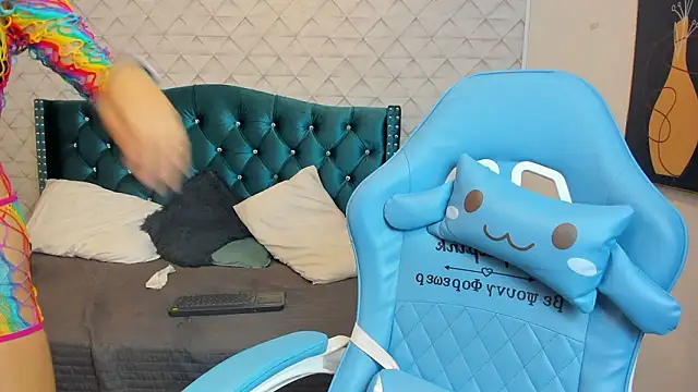 Snapshot of Valery_jame chatting on 02-04-26, 08:03 Valery jame online show from 02-04-26, 08:03