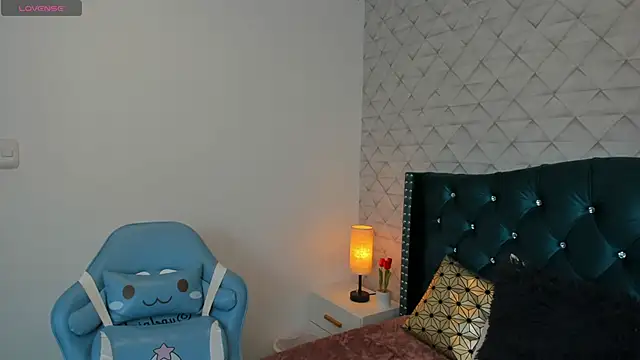 Valery jame online show from 04-28-26, 02:27