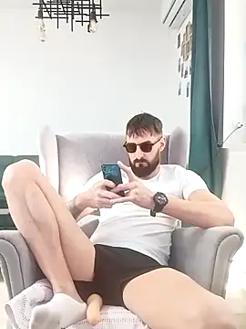 Snapshot of martme69 chatting on 04-10-26, 08:30 martme69 online show from 04-10-26, 08:30