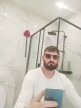 Snapshot of martme69 chatting on 04-12-26, 02:55 martme69 online show from 04-12-26, 02:55