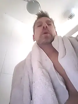 Snapshot of lorisaux chatting on 02-07-26, 07:45 lorisaux online show from 02-07-26, 07:45