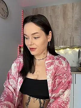 EvaNoirrr online show from 12-02-25, 06:19