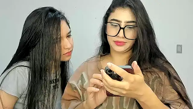 Snapshot of ROUS_SWEET_ chatting on 12-19-25, 03:19 ROUS SWEET online show from 12-19-25, 03:19