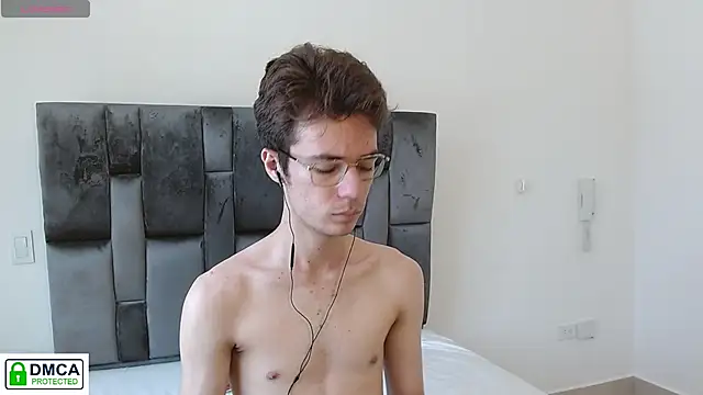 SaccharineSin online show from 11-30-25, 06:23