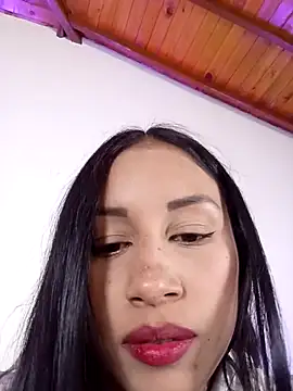 Snapshot of Taylor__Swiftt chatting on 02-24-26, 09:13 Taylor Swiftt online show from 02-24-26, 09:13