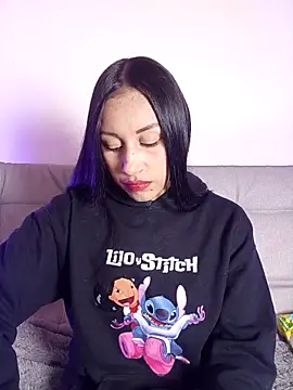 Snapshot of Taylor__Swiftt chatting on 03-10-26, 01:21 Taylor Swiftt online show from 03-10-26, 01:21