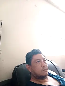 Snapshot of Senor420 chatting on 11-28-25, 05:15 Senor420 online show from 11-28-25, 05:15