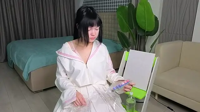 Kira bae online show from 12-04-25, 04:27