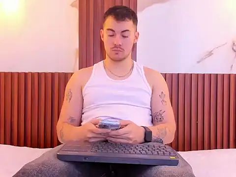 Bruno walkerr online show from 12-04-25, 12:14