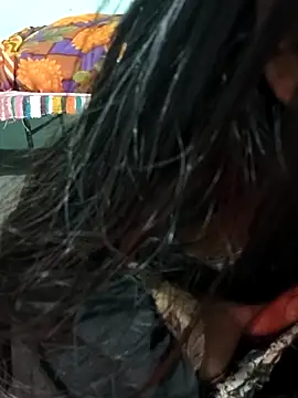 Snapshot of Zoyaa-Zubair chatting on 01-06-26, 08:56 Zoyaa-Zubair online show from 01-06-26, 08:56